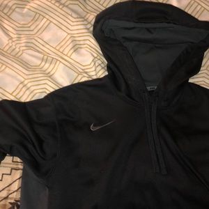 Black nike therma fit hoodie